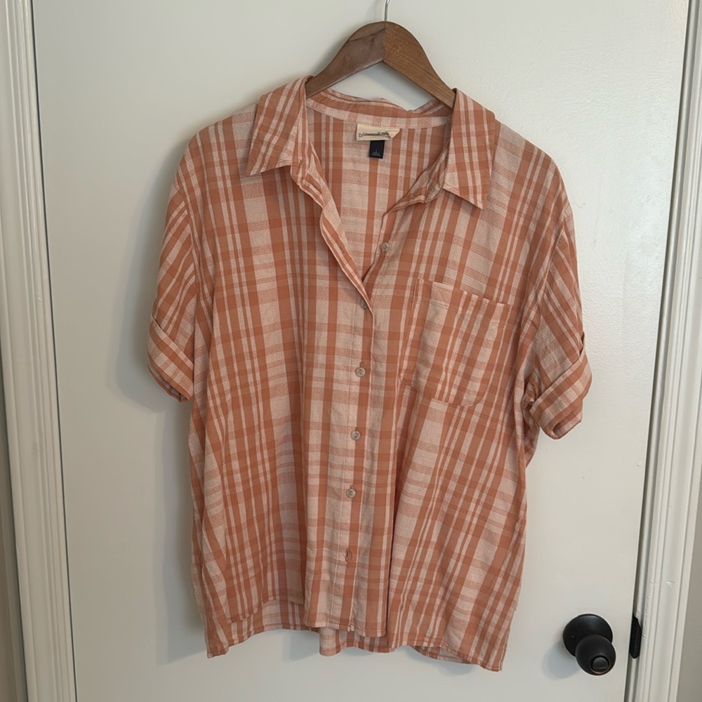 Universal Thread Plaid Button Up Short Sleeve Top